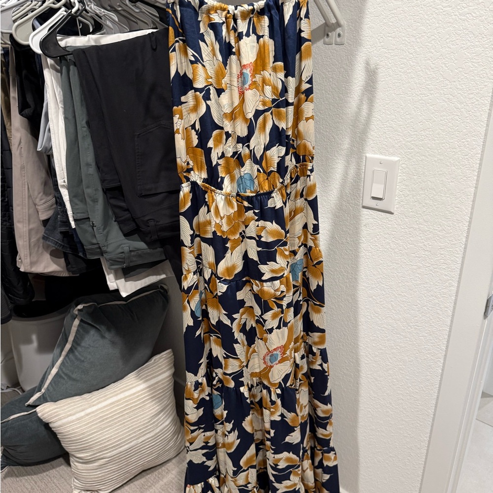 Lulu's Navy and Gold Floral Maxi Dress